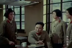 女飞行员：文化程度低文化课难以成就，直率讲话将教员气跑！视频封面