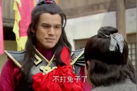 武松：武松手毙猛虎为民除害。阳谷县令任命其为阳谷县都头