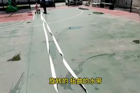 湖北孝感：不一般！消防员发明自动式水带收卷器图片