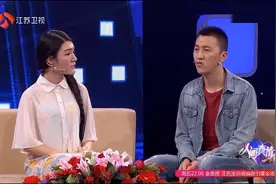 男孩离家出走十二年，女朋友以家教身份进入他的家庭，却被误会。视频封面