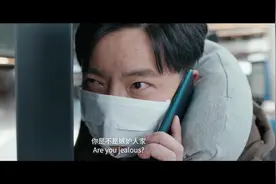 徐峥与郭京飞的高能对话，戴口罩还能喝咖啡，你就说我牛掰不牛掰视频封面