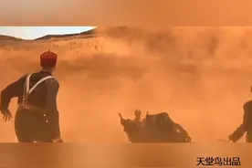 这么厉害的人竟然怕猫咪？视频封面