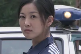 带泪梨花：毒贩刘磊被执行死刑，孙婷婷悔恨地盯他一眼，满是恨意视频封面
