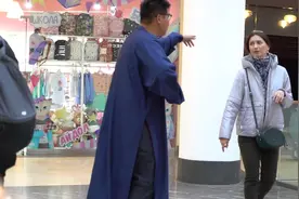 俄罗斯英语普及率不高，当地人说俄语，只用肢体语言可以生活吗？