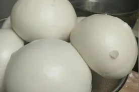 蒸馒头的详细步骤和方法，学会这些技巧，你也能蒸出美味馒头视频封面
