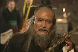 东周列国志·春秋，伍子胥被昏庸的吴王夫差赐死，英雄末路空余恨视频封面