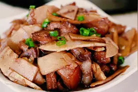 冬笋跟肉这么做太好吃了，肉肥而不腻笋不涩嘴且香，简单易学视频封面
