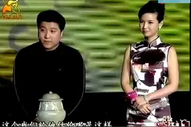 父亲收藏的罐子，儿子竟要拿去腌咸菜，专家鉴定：娶媳妇钱有了！