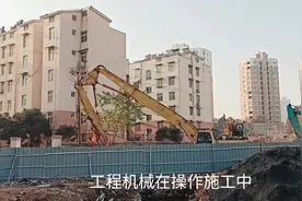 河南信阳。五里沟河道治理，沿途房屋已在拆迁施工中。现场看看去视频封面