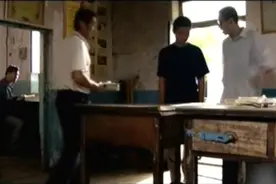 老师问学生为什么不交作业竟是没钱买作业本，觉得是人才免费辅导视频封面