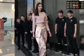 成都2米多高女巨人，火了，人还长得这么漂亮视频封面