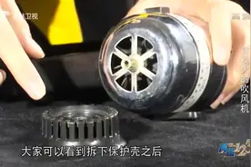 真相123：女子吹发时不慎将头发卷入吹风机，实验告诉你有多危险视频封面