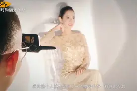 吉娜旧照爆出！身材臃肿斜方肌厚重与如今芭比身材差太多，好尴尬视频封面