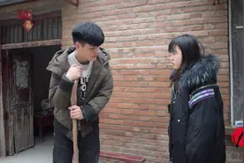 自制剧：哥为30万彩礼把妹嫁瘸子，婚后哥又上门要钱，妹彻底爆发视频封面