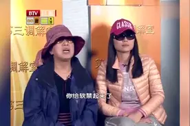 大哥病后回家遭遇闭门羹，愤怒之下怒砸房门，侄女现场情绪激动！视频封面