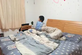还有两天就要放寒假，儿子有点坚持不住，大家小的时候有没有同感视频封面