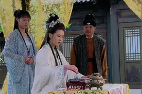 卜案：崔将军死而复生后举刀杀人，郡主等人感到十分困惑视频封面