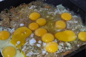 为什么被称作饺子，有什么误解吗 鸡蛋饺子-韩国街头食品视频封面