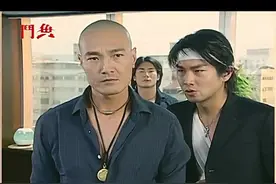 斗鱼：于皓动了黑帮的人，被老大要说法，自己刺了自己一刀。视频封面