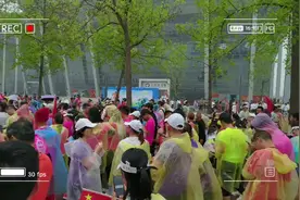 第一视角丨“大脚”激情跑杨马！图片