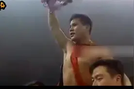 中国第一个世界散打王冠军柳海龙，将史入中国搏击史册，实至名归视频封面