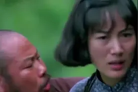 剿匪记：解放军追击女土匪，土匪抓营长妻子当人质，营长妻子牺牲视频封面