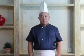 青岛莱西大厨教你做网红金汤酸菜鱼图片
