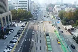 地铁6号线济南站开始施工 距离火车站进站口约450米图片