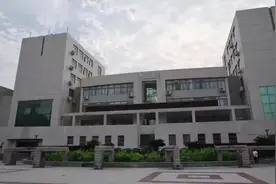 赓续红色血脉 致敬百年风华图片