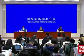 海关总署：2023年我国“新三样”出口首次突破万亿元大关图片