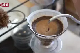 每天两杯冰咖啡，会导致皮质醇过高吗？咖啡成瘾这件事你怎么看？图片