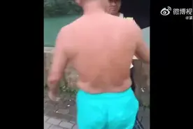 退休教授水库游泳被阻怼人“亮出身份别吓死”，校方回应图片