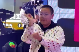 视频 | 每一位舞动的宝子都闪闪发光！火爆网络的“K-POP随机街舞”在乌鲁木齐点燃图片