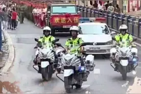 亿缕阳光｜把青春献给祖国图片