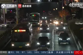 默契配合！网约车司机配合警方抓获网逃乘客图片