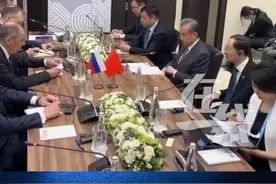 现场：王毅与俄外长举行会谈图片