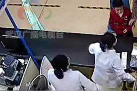 6岁女童突然高热惊厥，女护士一把抱起40斤重的娃十几秒冲进急诊图片