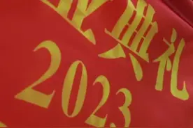 毕业即出征！#国防科大毕业典礼上军号响起#图片