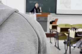 高校教师分享自己对爱情和人生的思考 获大家共鸣图片