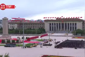 独家视频丨中国人民解放军军乐团小号手吹响《烈士纪念日号角》图片
