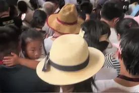 笑崩溃！女子吐槽去西安看兵马俑，评论区笑死图片