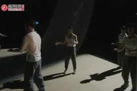 视频| 香港舞蹈团舞蹈作品《凝》7月21、22日在新疆艺术剧院上演图片
