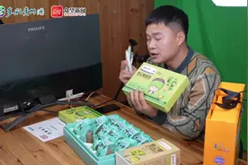 看贵州榕江“新农人”：手机变身“新农具” 数据变成“新农资” 直播成为“新农活”图片
