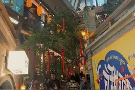 “这有山”里的手工铺子图片