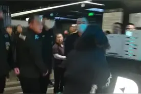 上海，一兆韦德健身房内的纠纷仍在继续图片