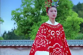 上杭：用剪纸走秀，诠释传统文化魅力图片