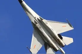 老司机也懵了，新国标红绿灯标准，表示看不懂，小心被扣6分图片