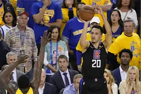 NBA五佳球：沙梅特致命三分助快船惊天逆转；格林、KD暴扣上榜图片