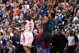 NBA十佳球：保罗死亡封盖领衔！热火妖星飞翔砸扣；浓眉补扣虐筐图片